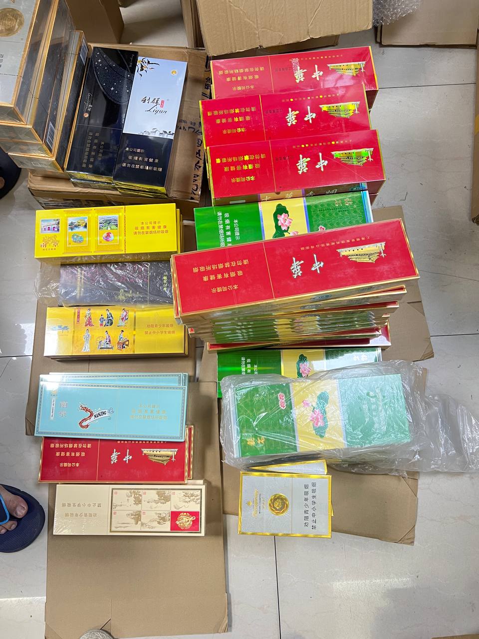 快穿之H啪肉メイリン モデルコレクション メ完整版...